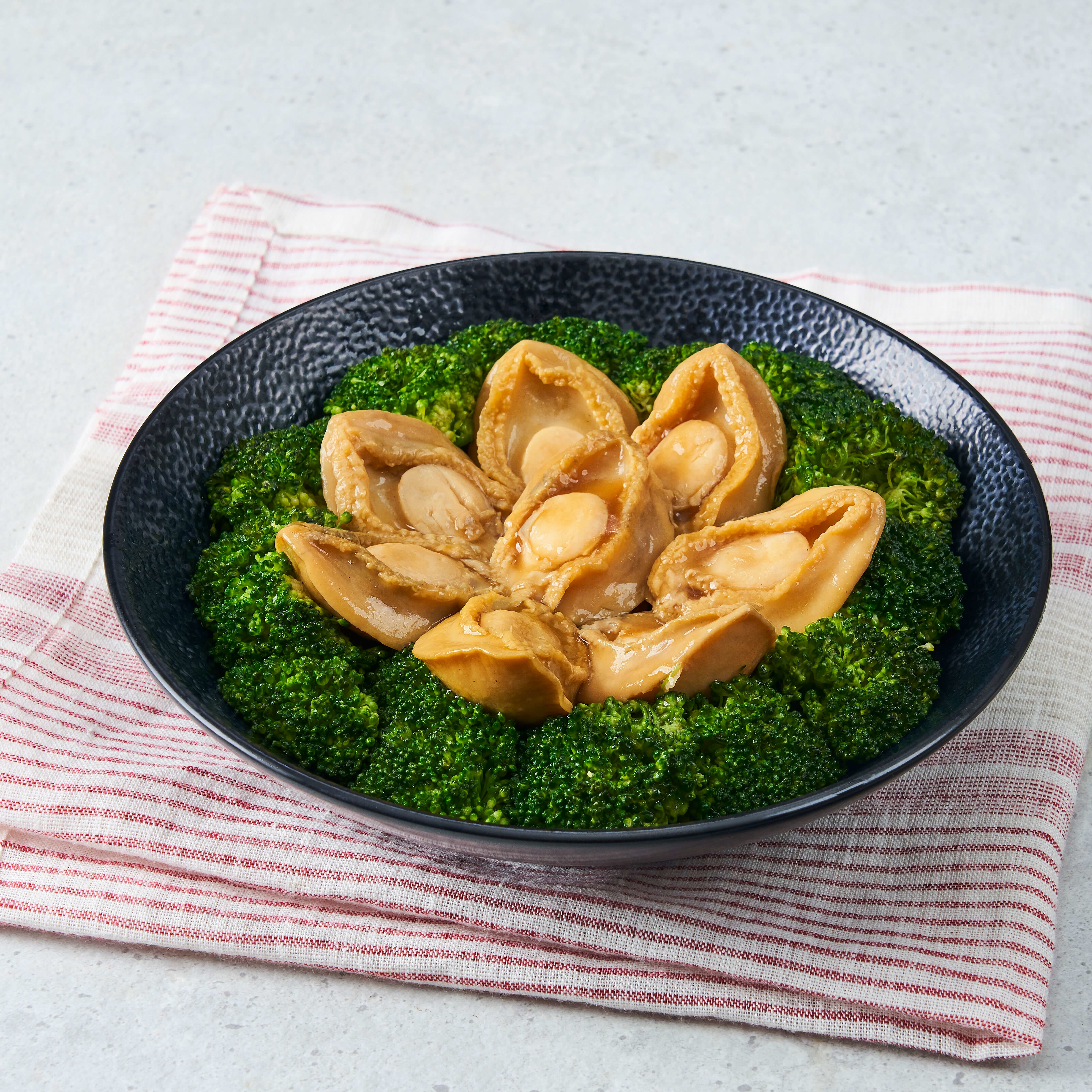 Baby Abalone with Broccoli (Set of 8pcs)