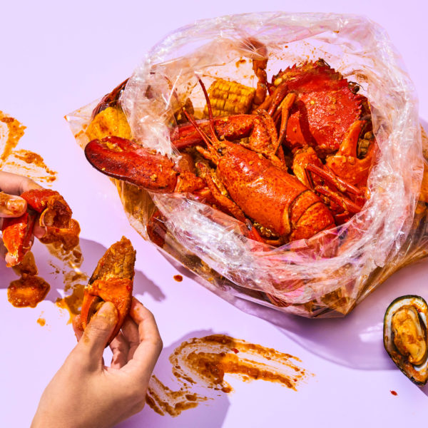 Seafood in a bag by 8 Crabs