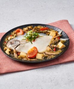 Steamed Golden Pomfret Teochew Style by 8crabs